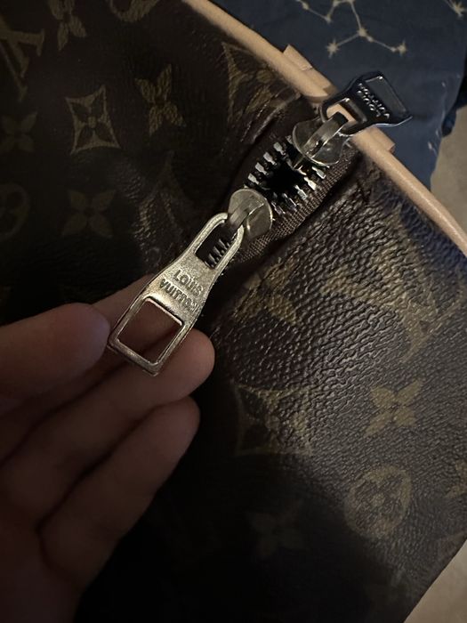 Чанта LV за пътуване или спорт