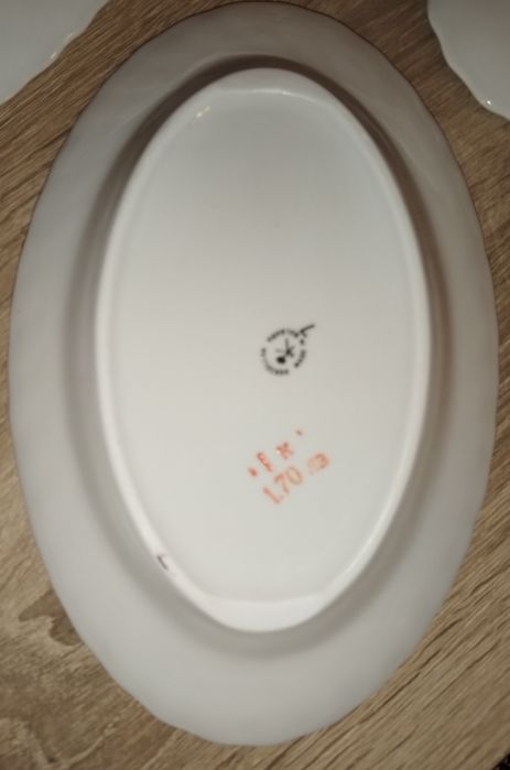 Порцеланови чинии - неизползвани