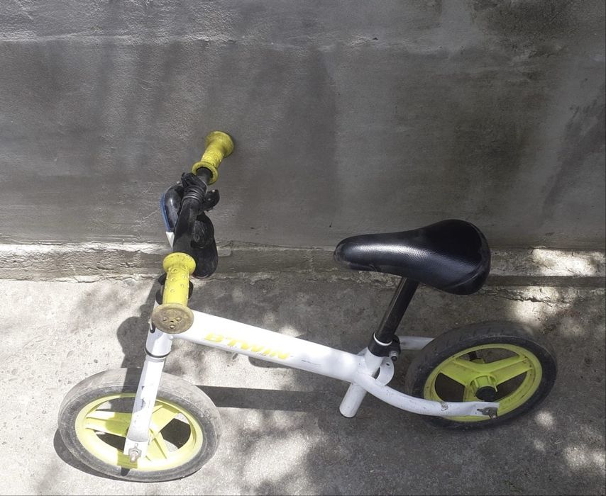 Bicicleta echilibru