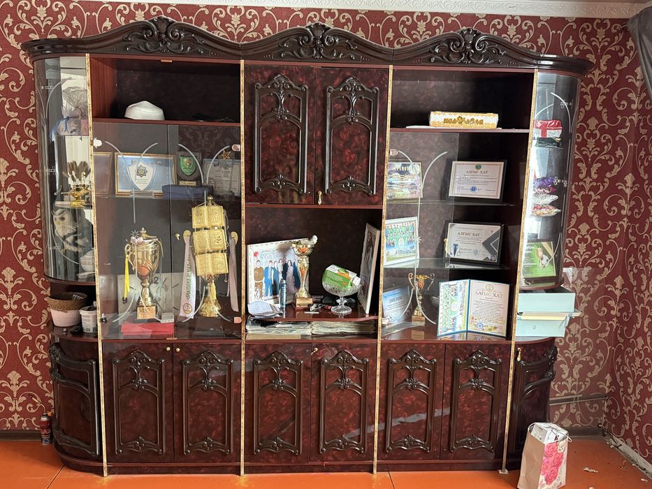 Б/у шкаф холғааа