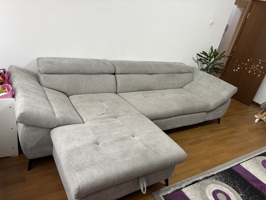 Vând colțar extensibil cu ladă de dopozitare