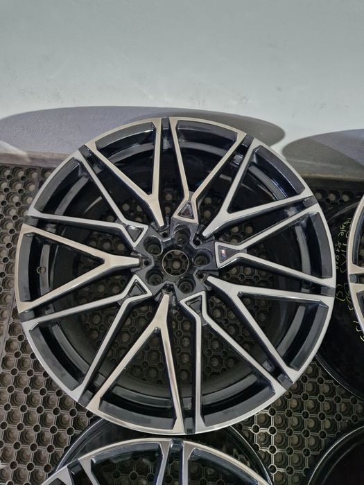 jante bmw x5 f95 g05 x6 f96 g06 m 818 fața 21 10,5j / spate 22 11,5j