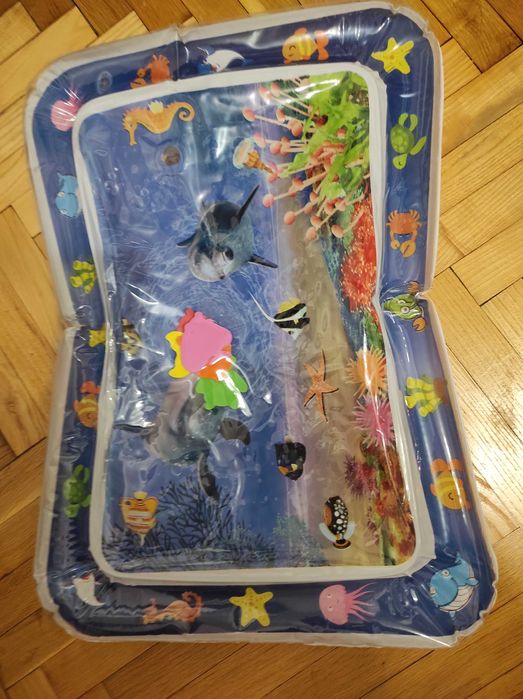 Бебешко водно килимче