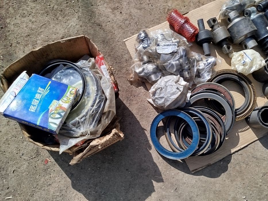 Продам. Запчасти