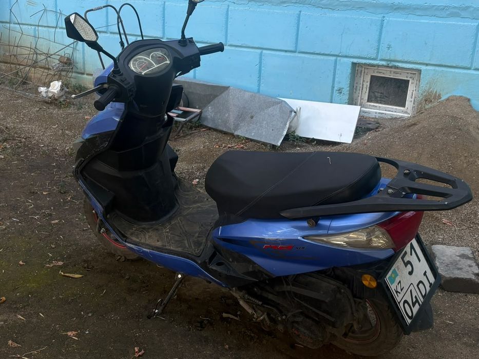 Продам скутер М-8
