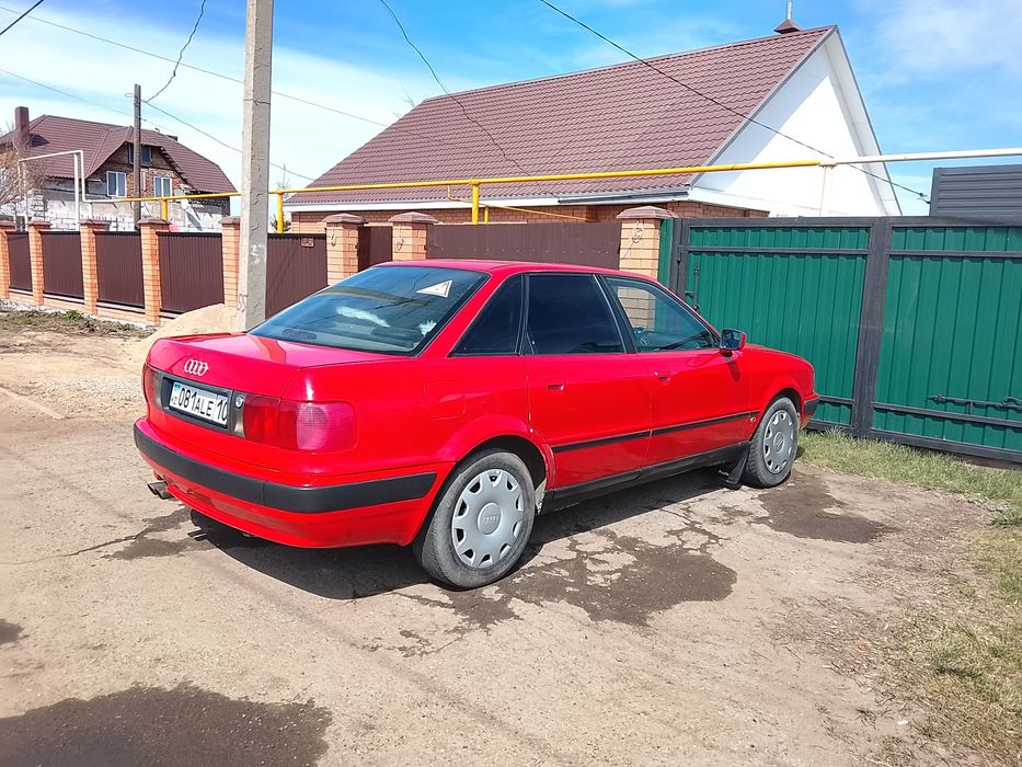 Продам Ауди 80 б4
