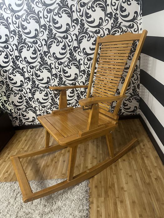 Продам Кресло качалку
