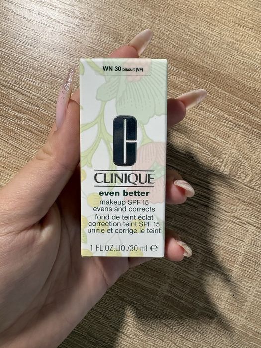 Clinique Even Better Makeup SPF 15 – WN 30 Biscuit Фондютен