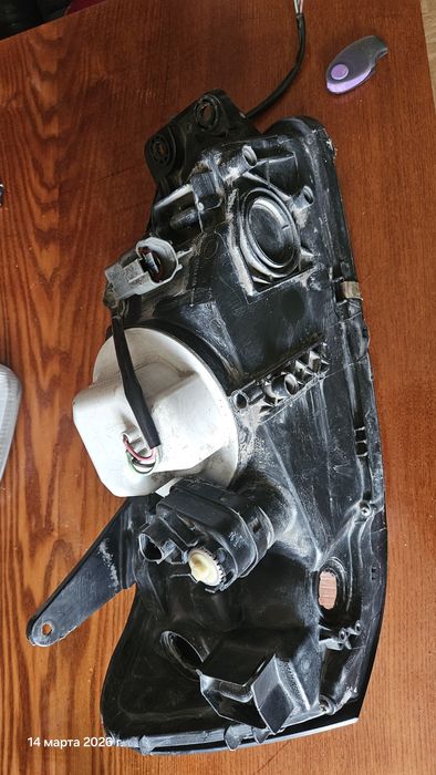 Фара на Subaru legacy b4