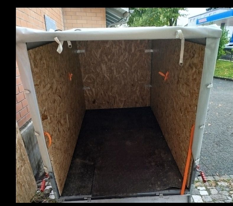 Remorca 750 kg Stema