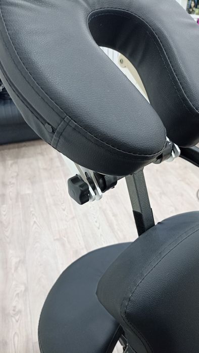 Стул для массажистов и тату-мастеров