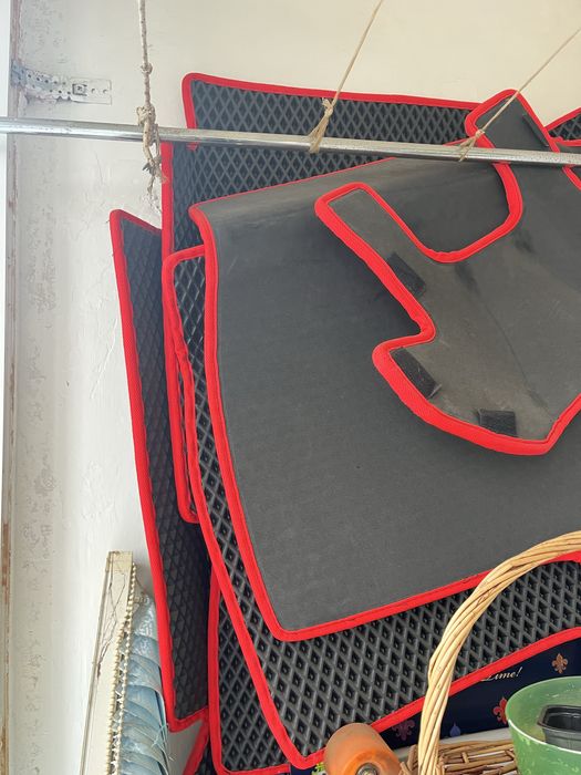 Продам коврики Ева для ауди А6 С4