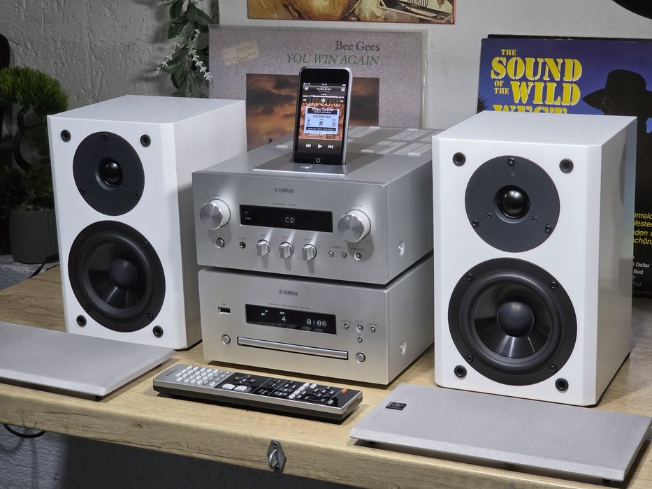 Sistem audio YAMAHA, receiver R-840, cd-player  cd-640, usb, iPod boxe