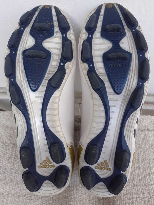 Детски бутонки Адидас