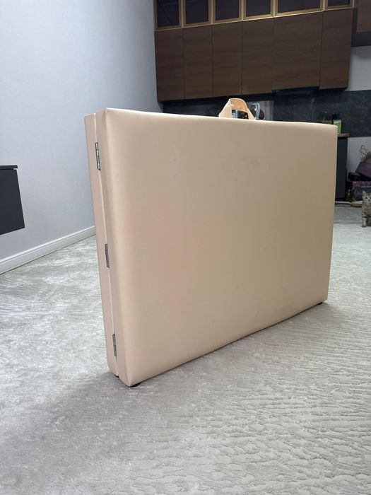 Кушетка в отличном состоянии