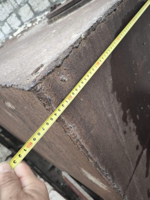 Емкость  2,9 куб