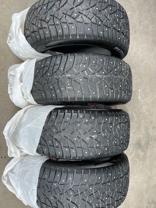 Зимние шины Bridgestone Blizzak Spike-02 225/50/17
