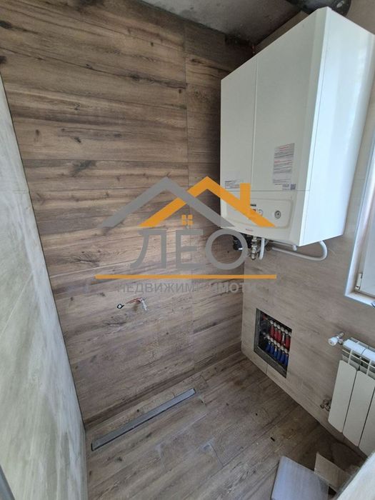 Продава се Тристаен апартамент в Севлиево - 117 кв.м за 1069 €/кв.м - Снимка #8