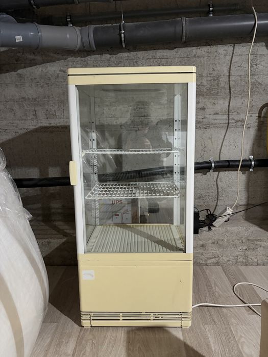 Frigider vitrina 78 litri HORECA GGC1078