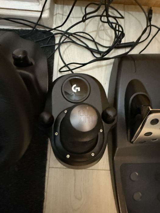 Vand volan logitech G920