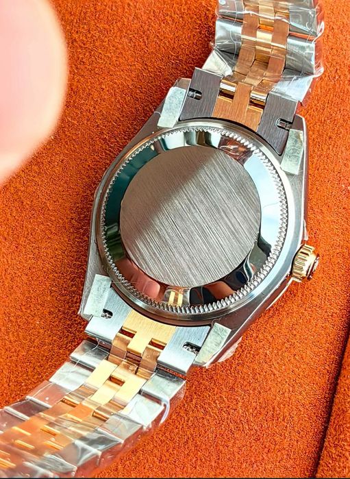 Часовник Rolex!!