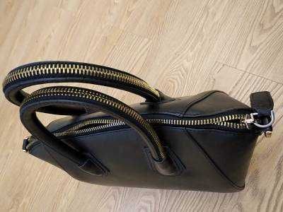 Сумочка женская.