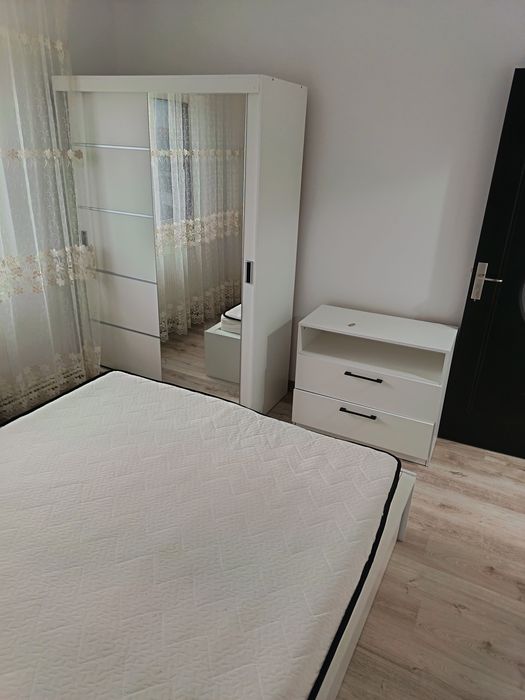 Închiriez apartament 2 camere