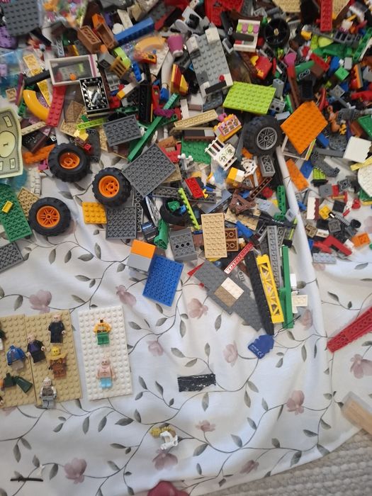 Лего / Lego, фигурки герои части над 6 кг.