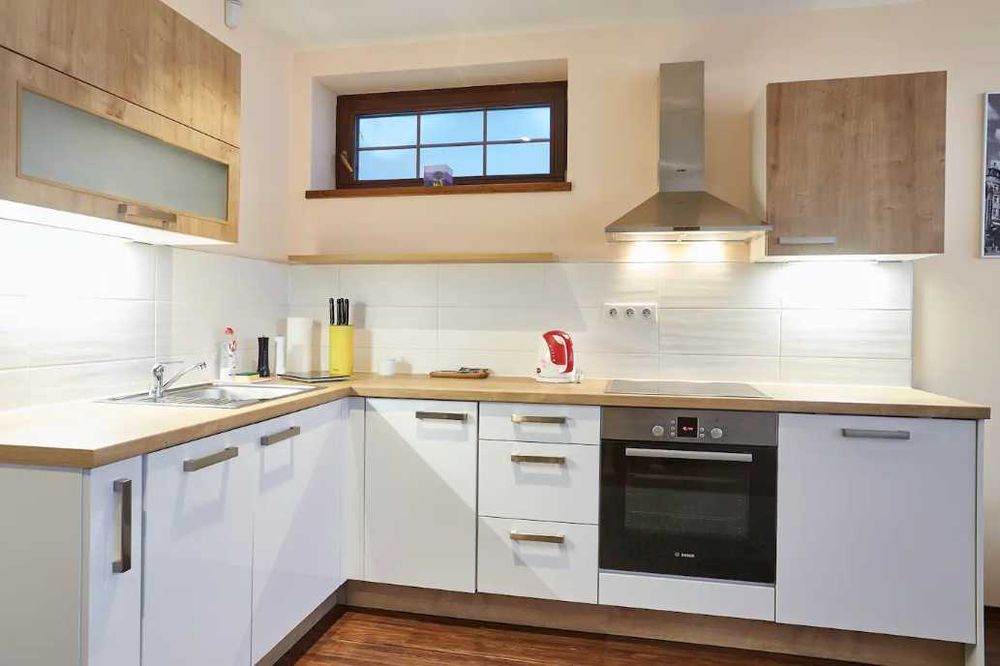 Дава се под наем Едностаен апартамент в Пловдив, Център - 45 кв.м за 160 € - Снимка #3