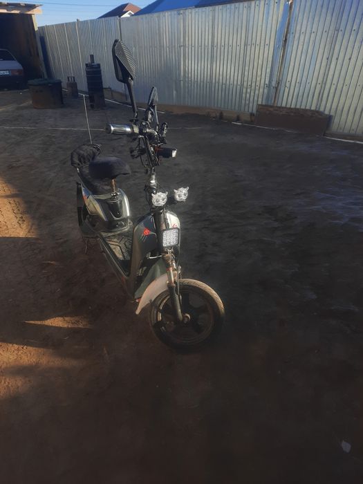 Скутер сатылады бу