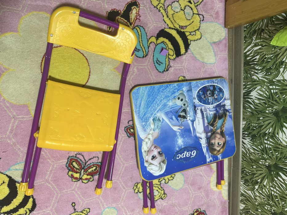 Bolalar uchun stol-stul