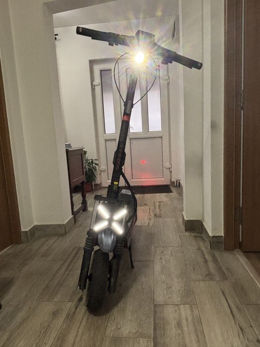 Trotineta electrica ninebot segway zt3 pro