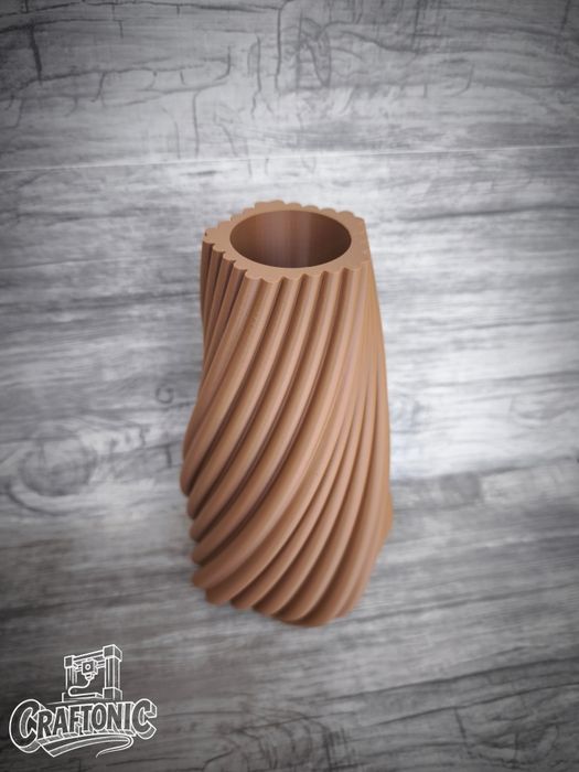 Елегантна 3D ваза