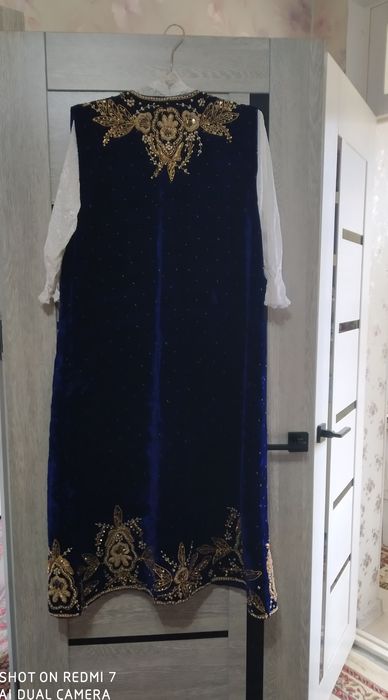 Узбекский национальный костюм с штанами чапан