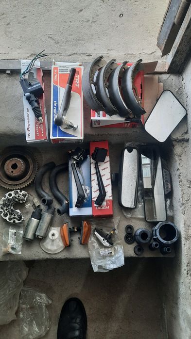 Продам запчасти на ваз 2114