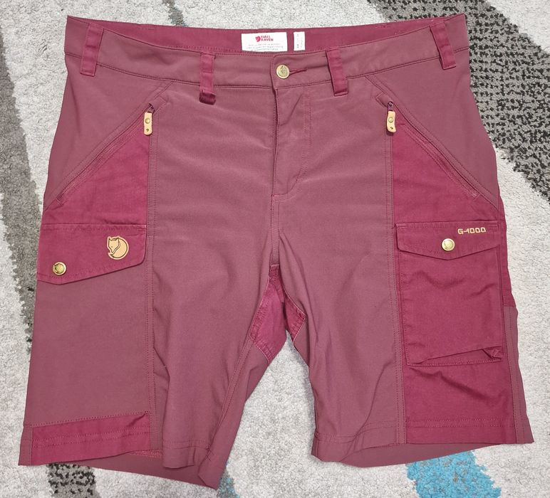 Pantaloni scurți Nikka Fjallraven pentru femei, curbat, granat închis