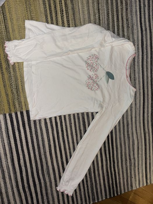 Момичешка пижамка  с черешки