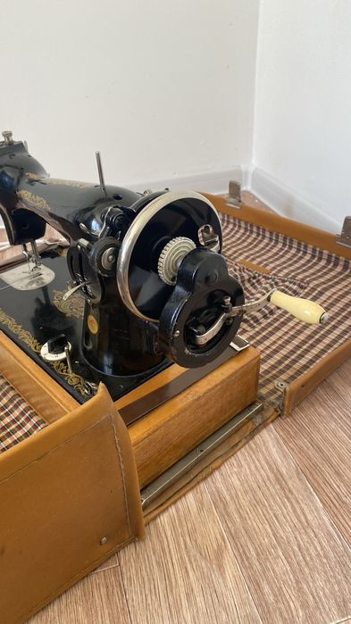 Швейная машина ручная Подольск