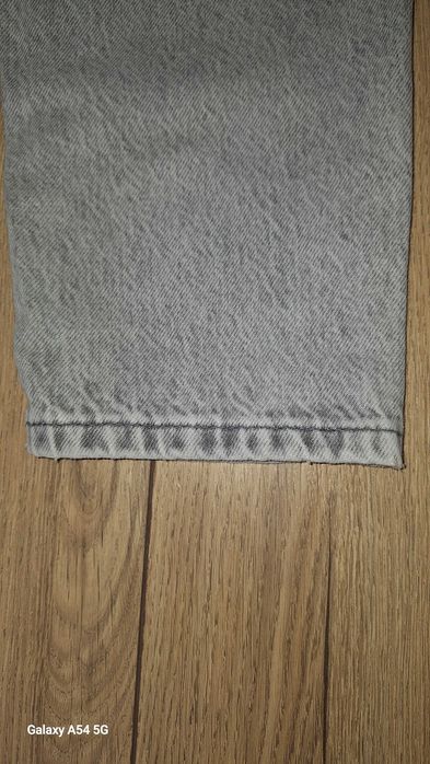 Дамски сиви дънки.