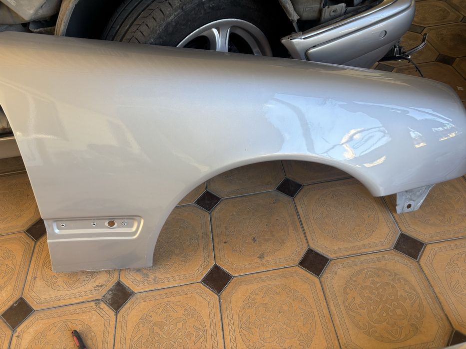 Крыло от мерседес