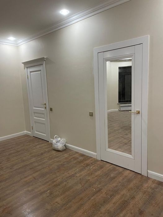 Установка дверей  замок