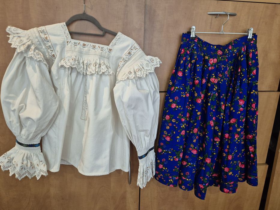 Costum traditional Maramures