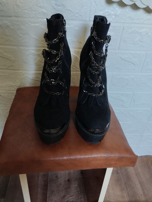 Женские сапоги новые