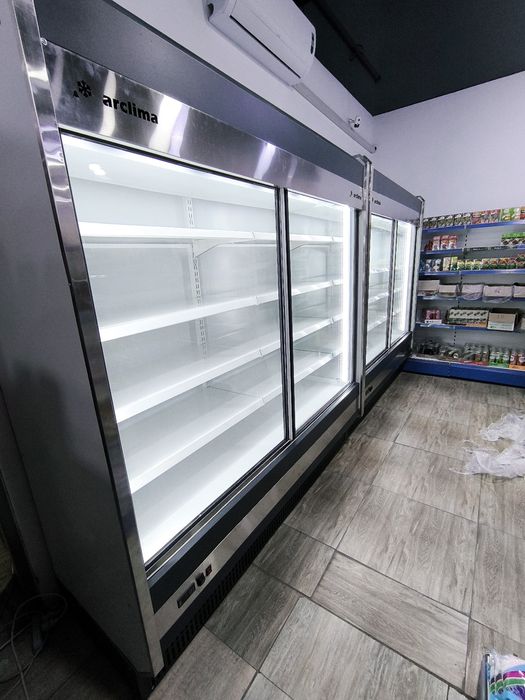 Витрина холодильник