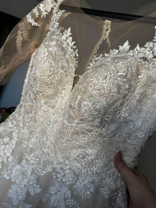 Vand rochie de mireasa