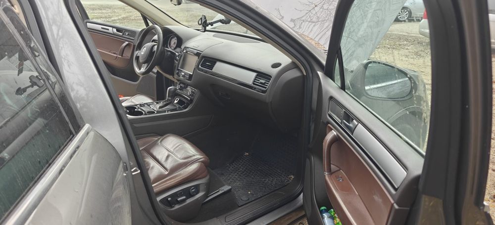 VOLKSWAGEN Touareg 2012 — imagine 2