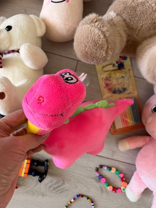 Игрушки новые на той бастар