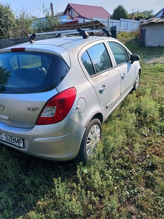 Vând Opel corsa 2007