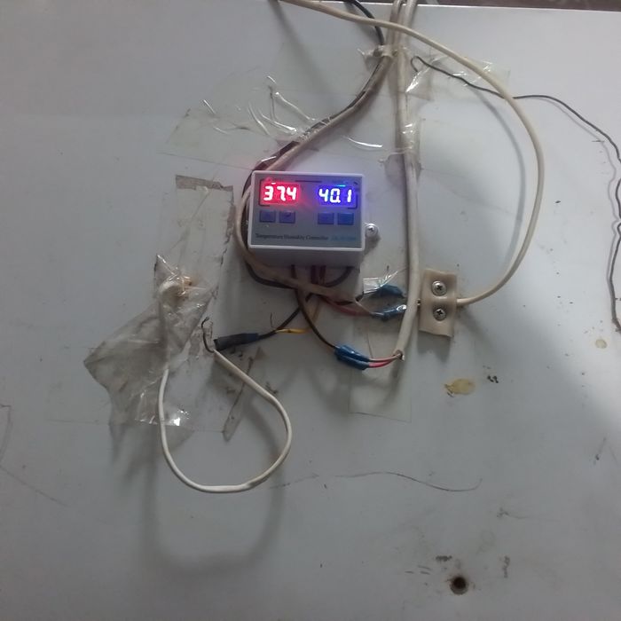 Продам инкубатор на 300 яиц, 45000 тг.