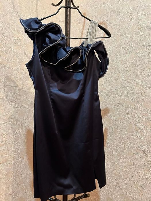 Продам платье, красивое